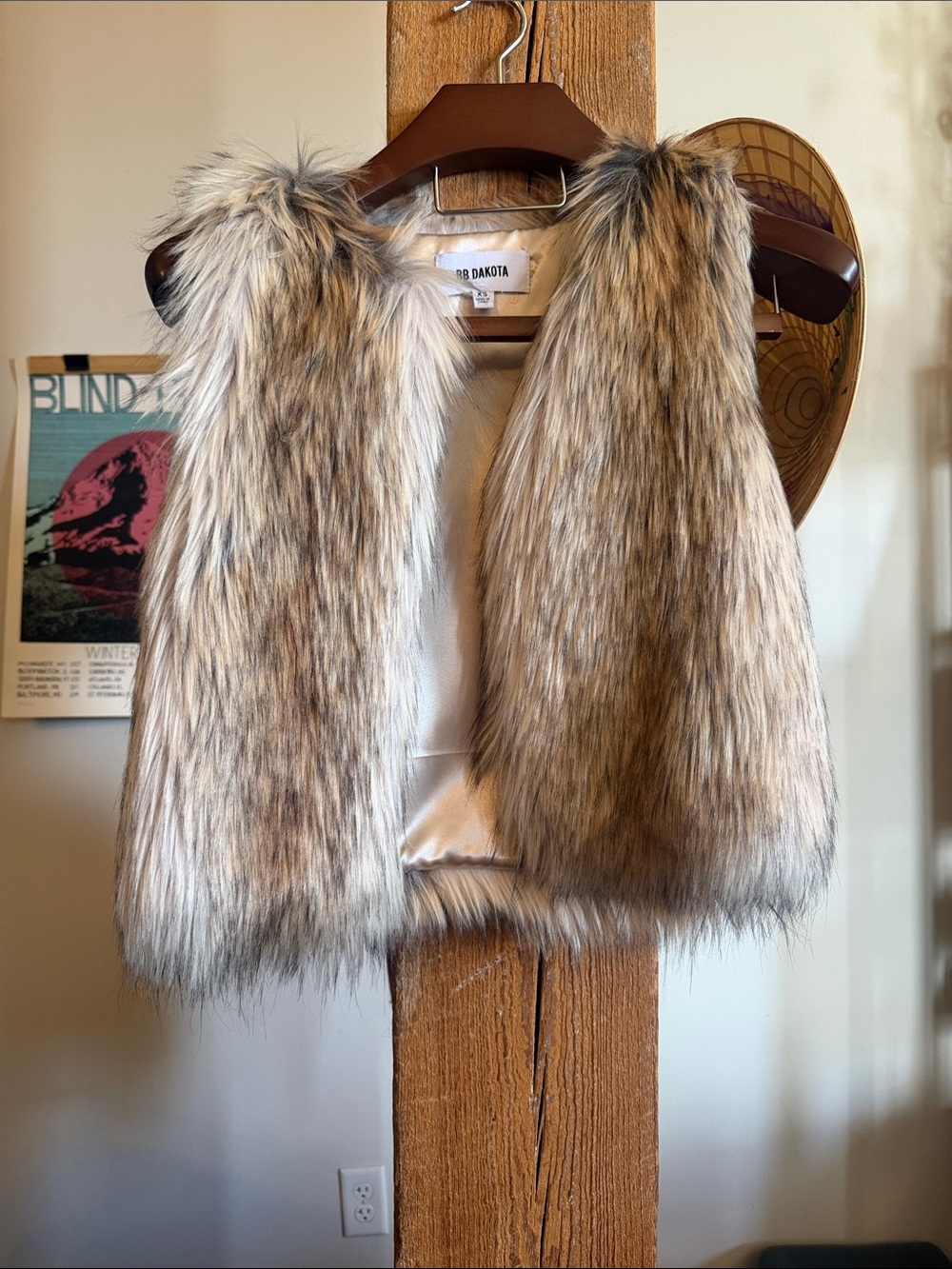 BB Dakota faux fur vest -XS